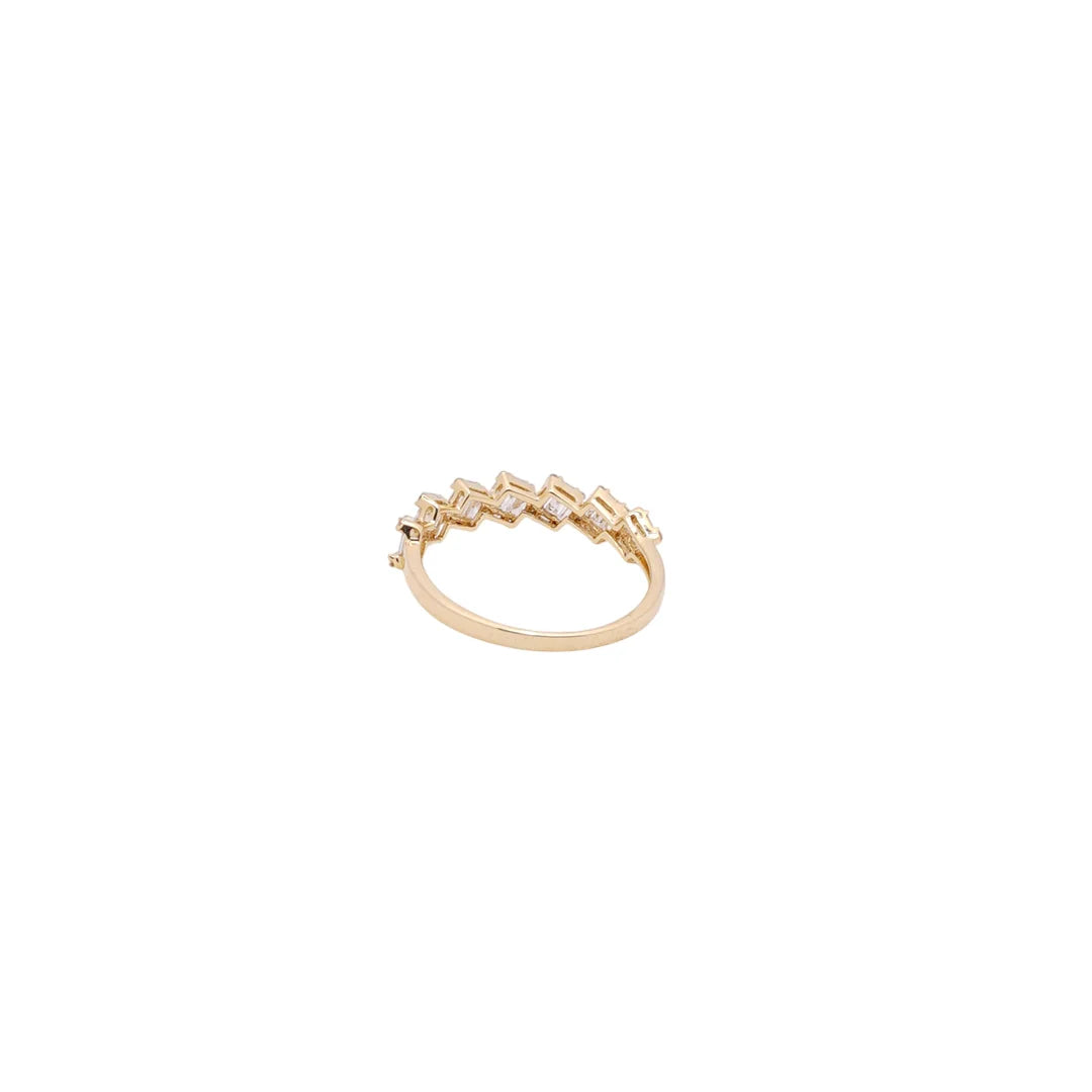 Anillo de diamantes en oro amarillo 18K