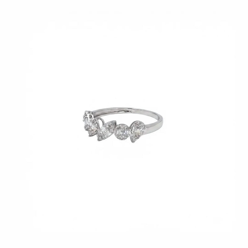 Anillo de diamantes en oro blanco 18K