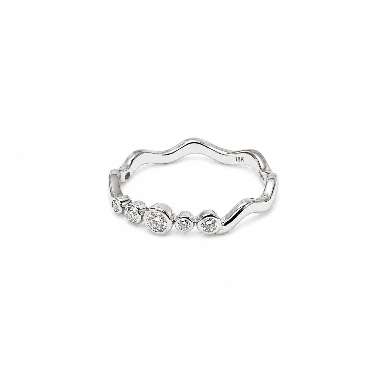 Anillo de diamantes en oro blanco 18K
