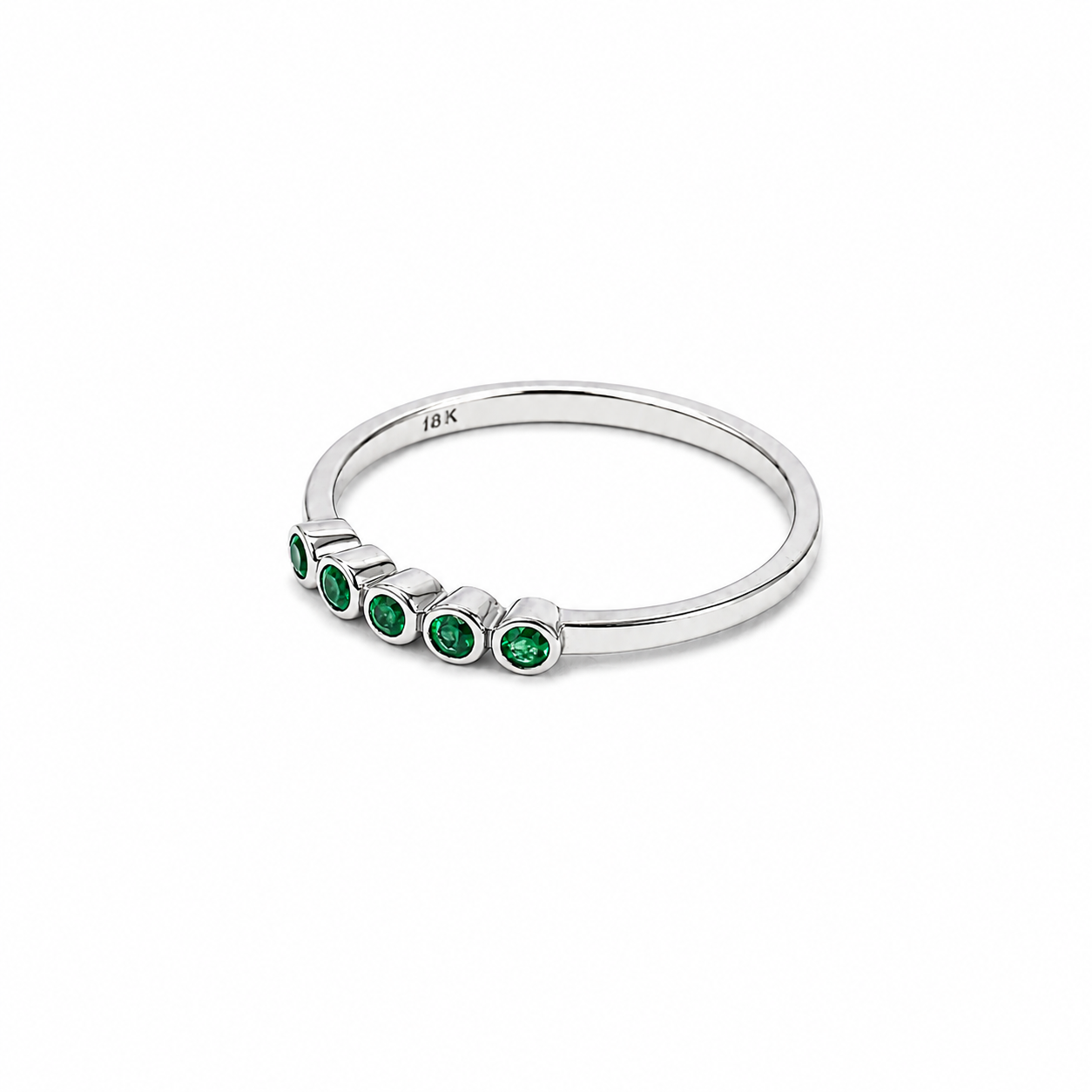Anillo de esmeraldas en oro blanco 18K