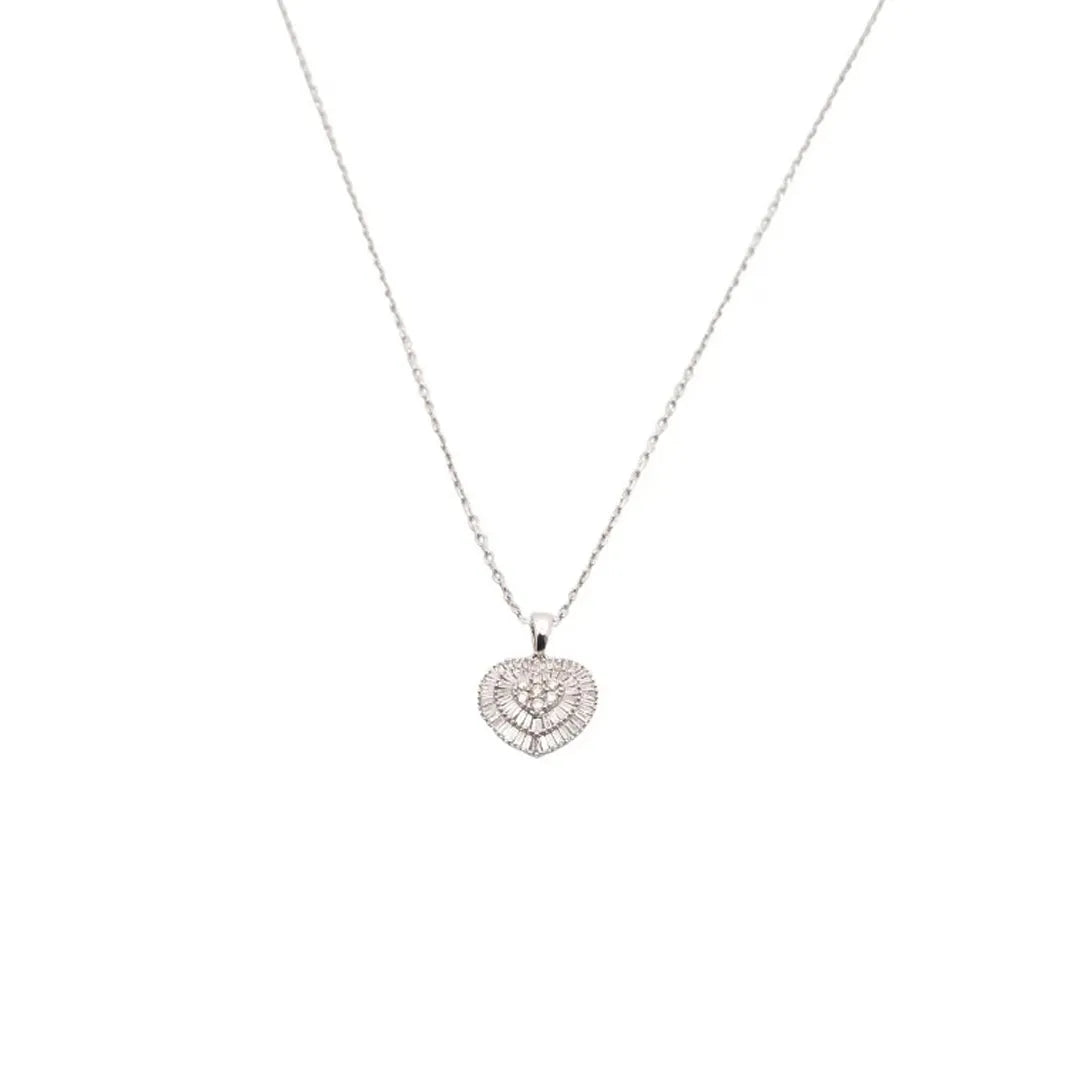Dije de diamantes en oro blanco 18K