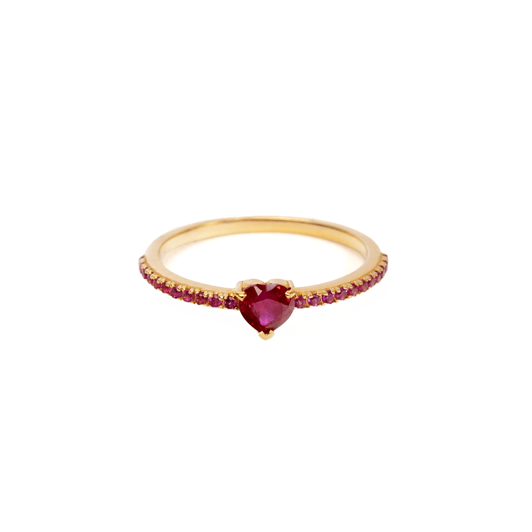 Anillo de corazón con Rubíes en oro amarillo 18K