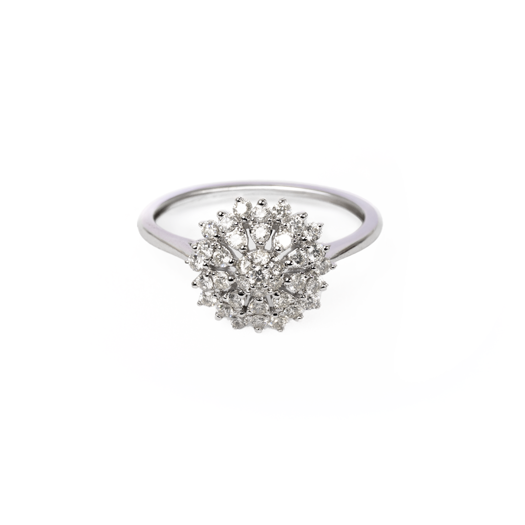Anillo de diamantes en oro blanco 18K