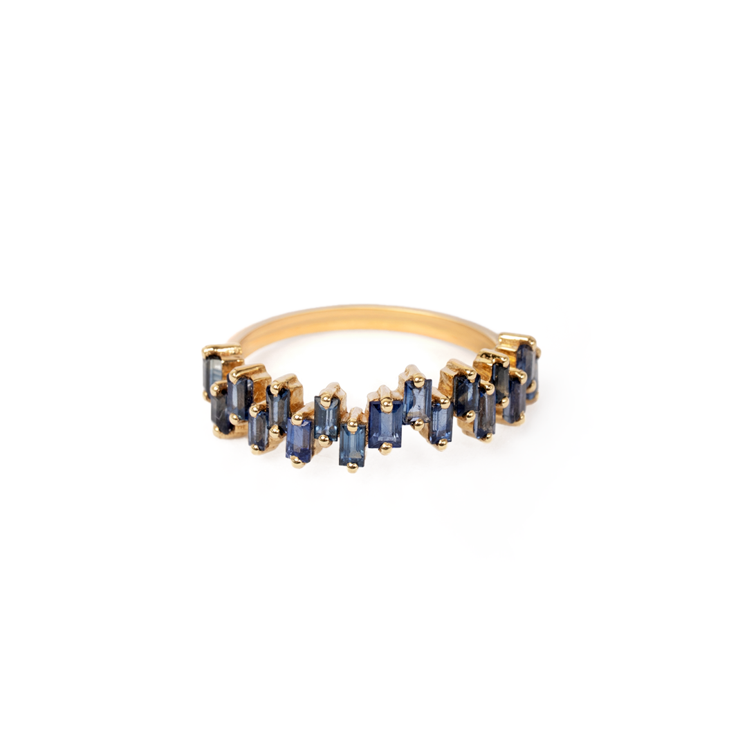 Anillo de zafiros azules en oro amarillo 18K