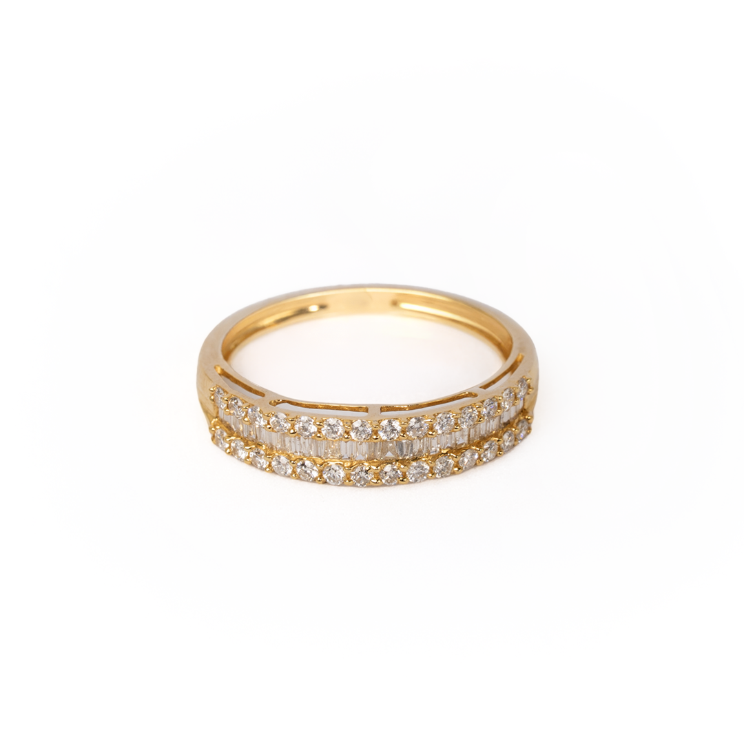 Anillo de diamantes en oro amarillo 18K