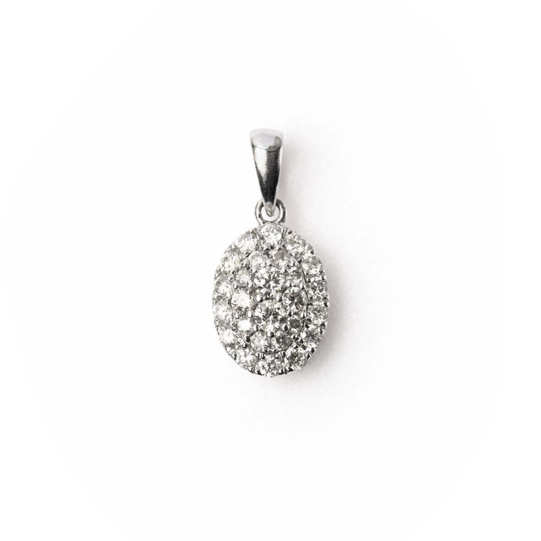 Dije de diamantes en oro blanco 18K