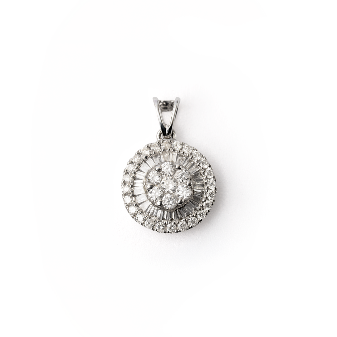 Dije de diamantes en oro blanco 18K