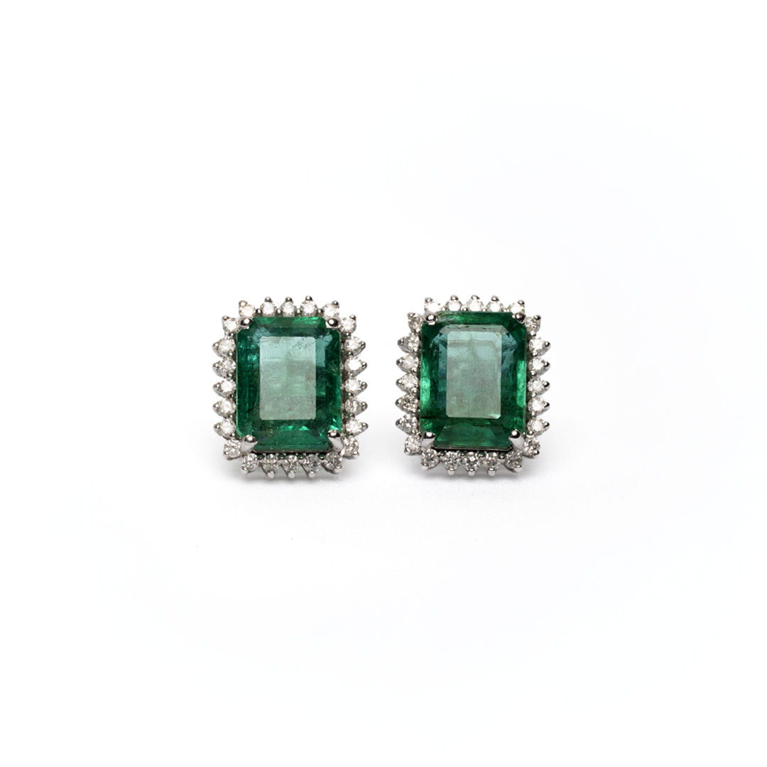 Aretes de esmeraldas en oro blanco 18K