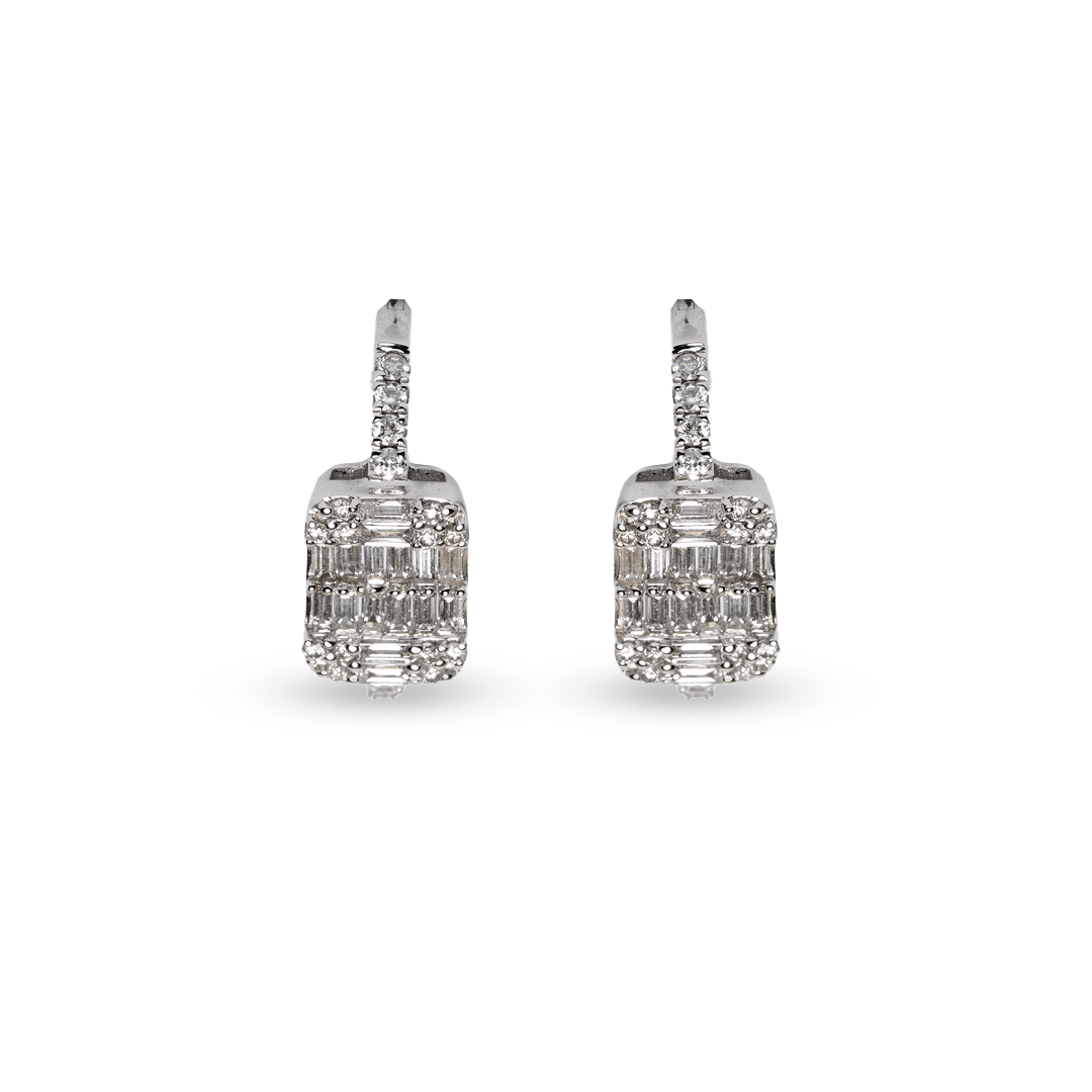 Aretes de diamantes en oro blanco 18K