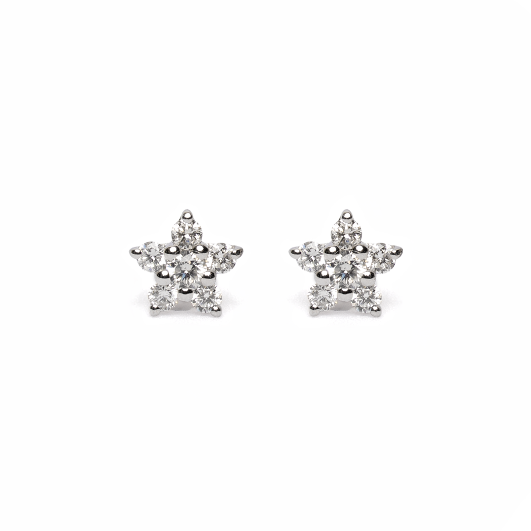 Aretes de diamantes en oro blanco 18K