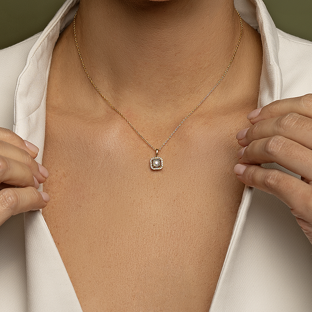 Dije de diamantes en oro amarillo 18K