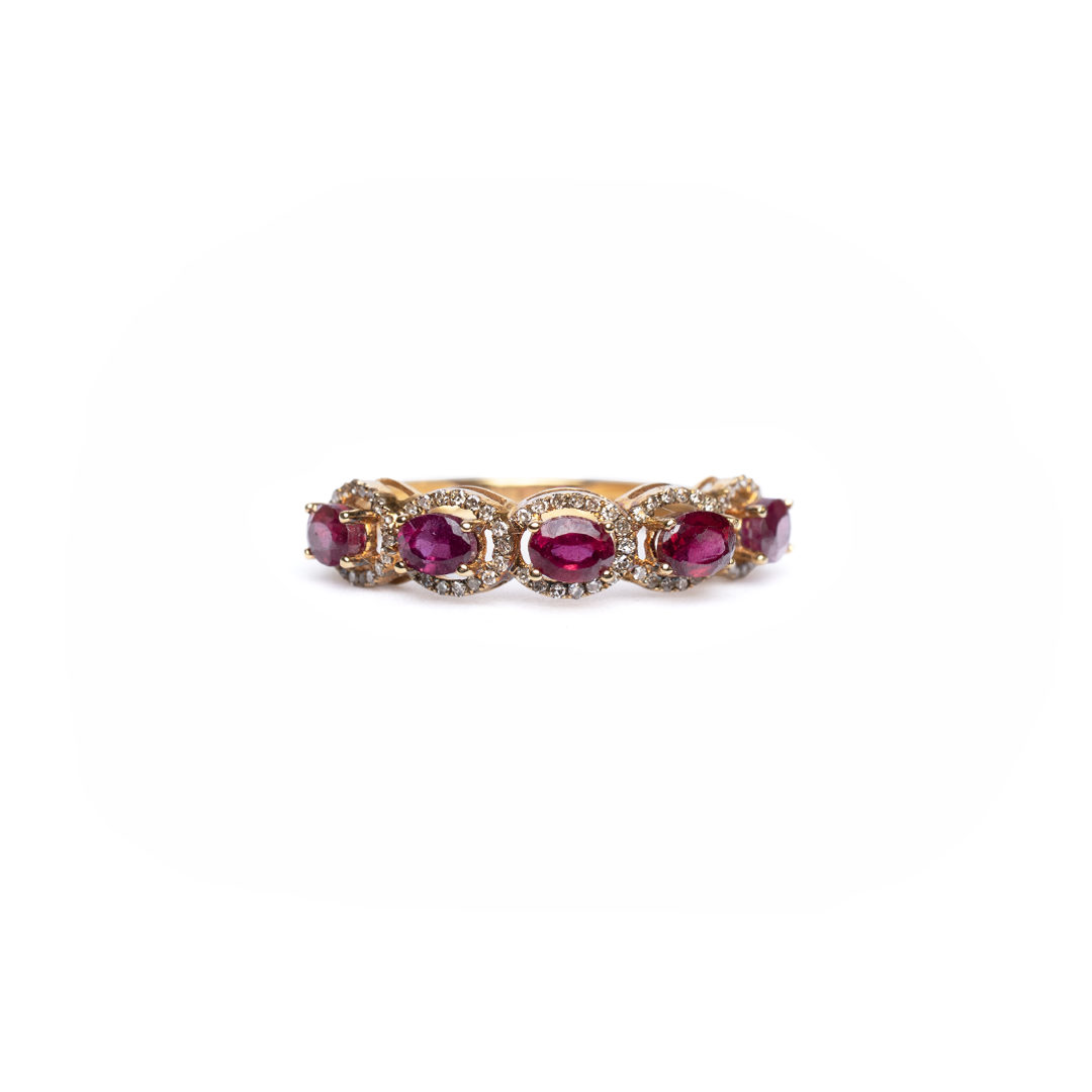 Anillo de rubíes en oro amarillo 18K