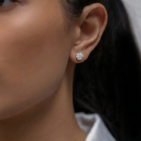 Aretes de diamantes en oro blanco 18K