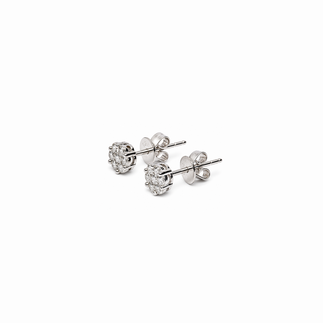Aretes de diamantes en oro blanco 18K