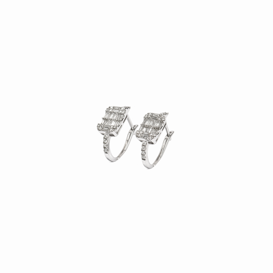 Aretes de diamantes en oro blanco 18K