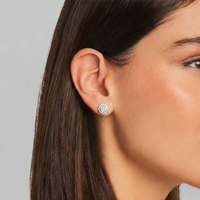 Aretes de diamantes en oro blanco 18K