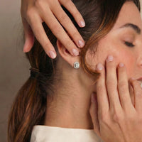 Aretes de diamantes en oro blanco 18K