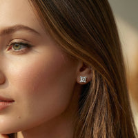 Aretes de diamantes en oro blanco 18K
