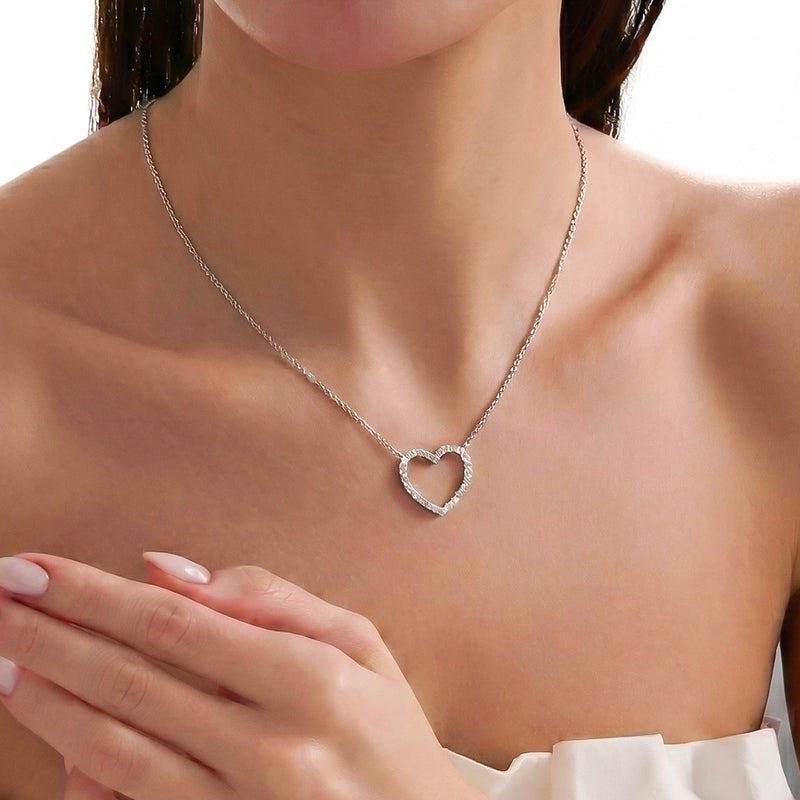 Collar de diamantes en oro blanco 18K