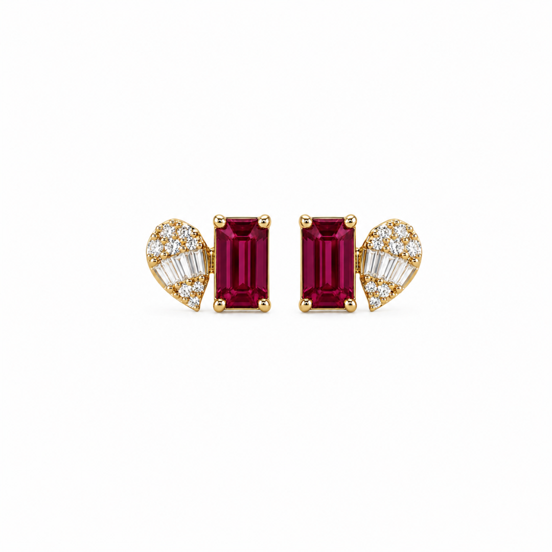 Aretes de diamantes y rubíes en oro amarillo 18K