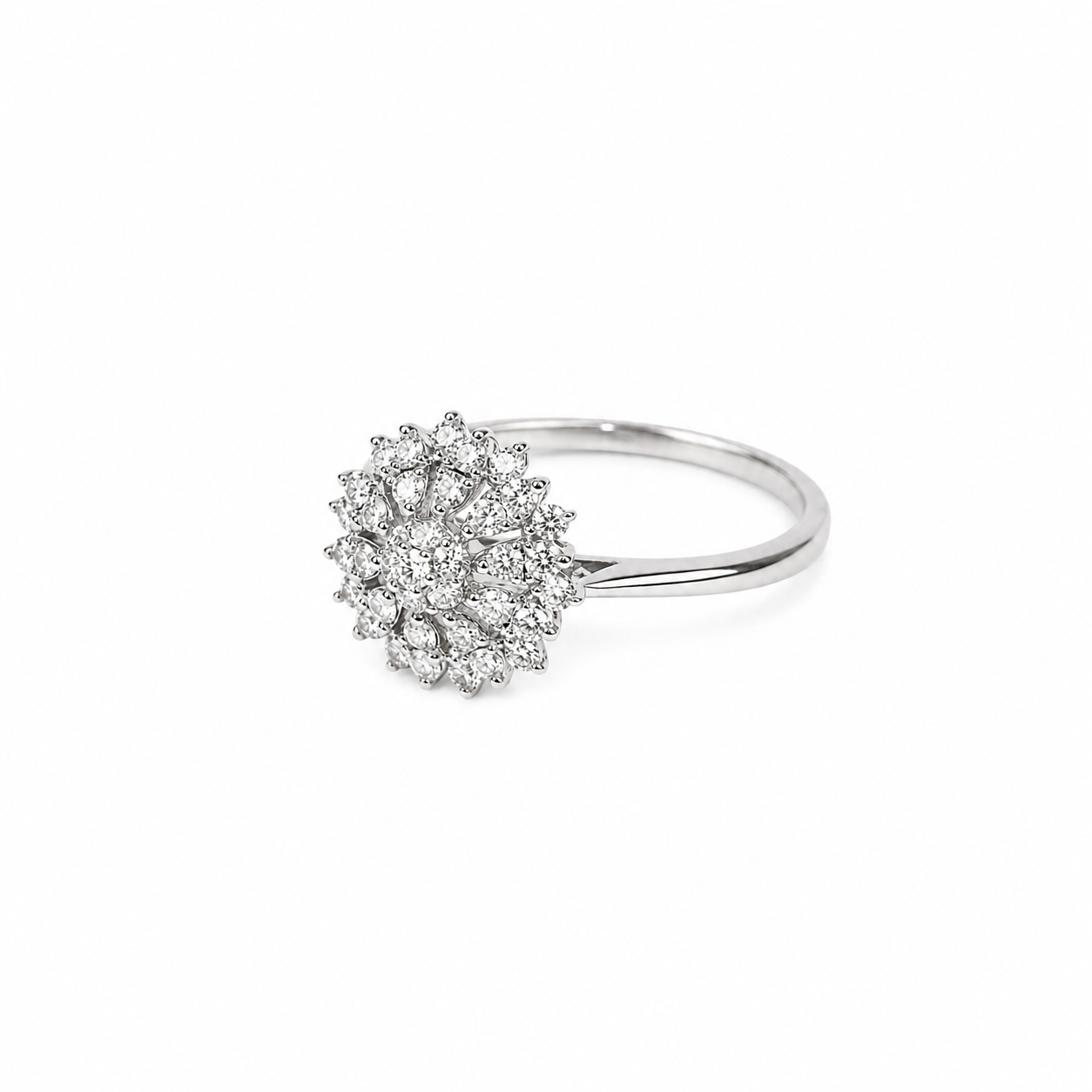 Anillo de diamantes en oro blanco 18K