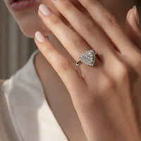 Anillo de diamantes en oro blanco 18K