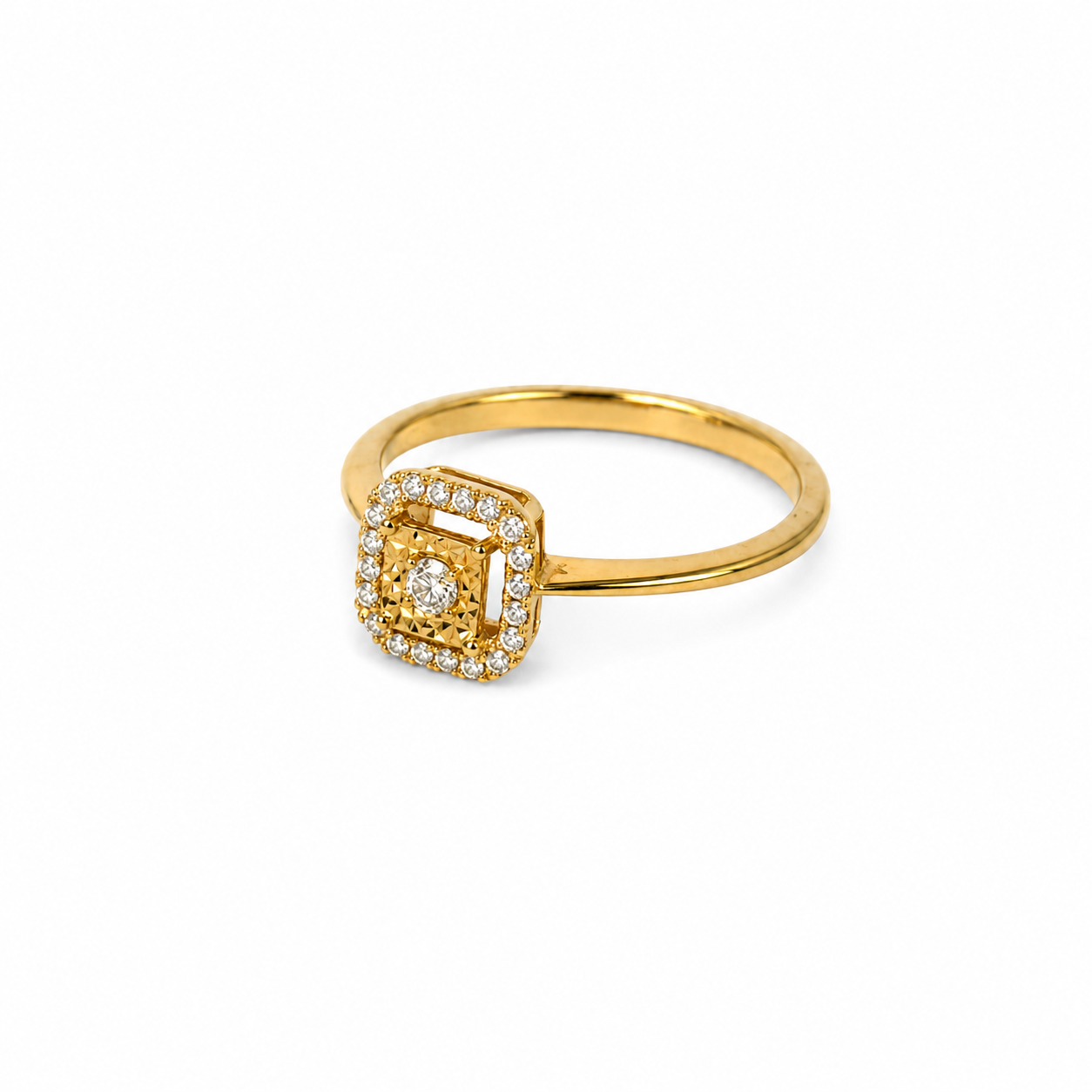Anillo de diamantes en oro amarillo 18K