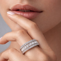 Anillo de diamantes en oro blanco 18K