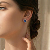 Aretes de zafiros azules en oro blanco 18K