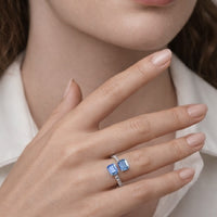 Anillo zafiro azul en oro blanco 18K