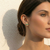 Aretes de esmeraldas en oro blanco 18K