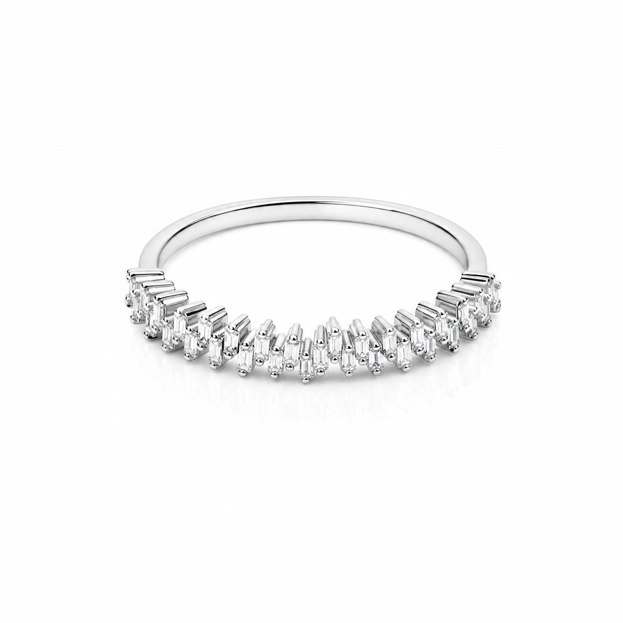 Anillo de diamantes en oro blanco 18K