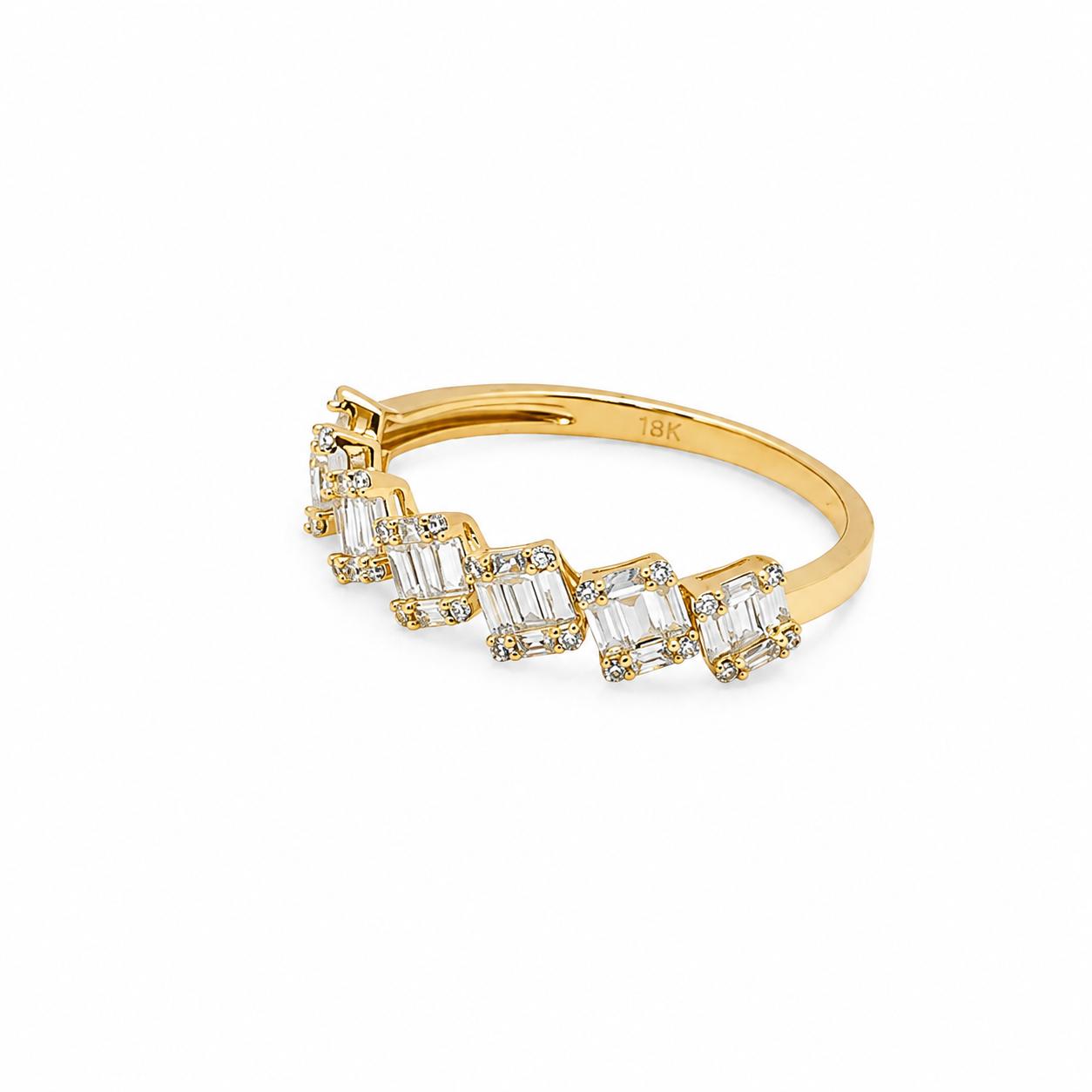 Anillo de diamantes en oro amarillo 18K